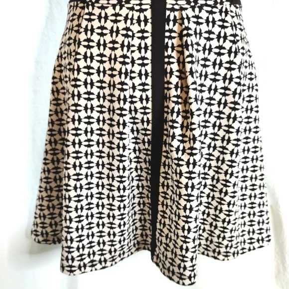 Skater Dress EUC ❤️ - Picture 4 of 10